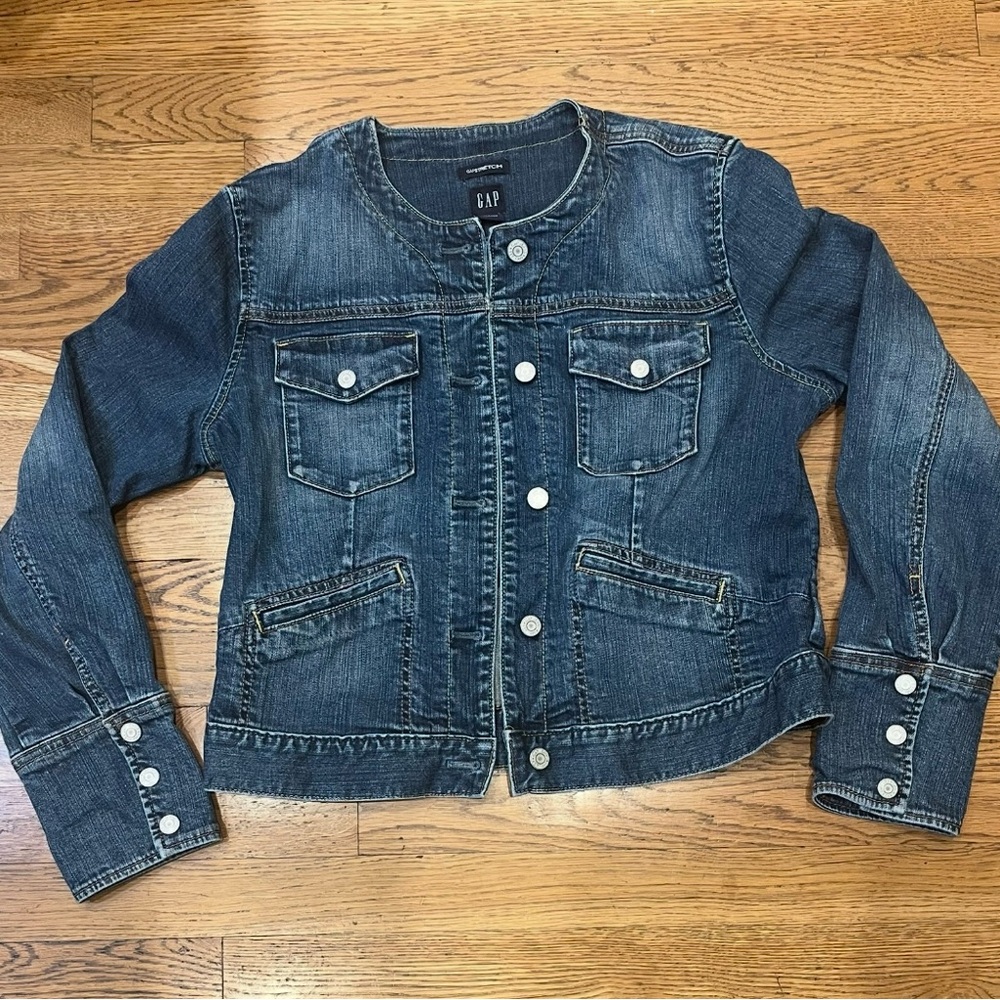 GAP Cropped Denim Jacket